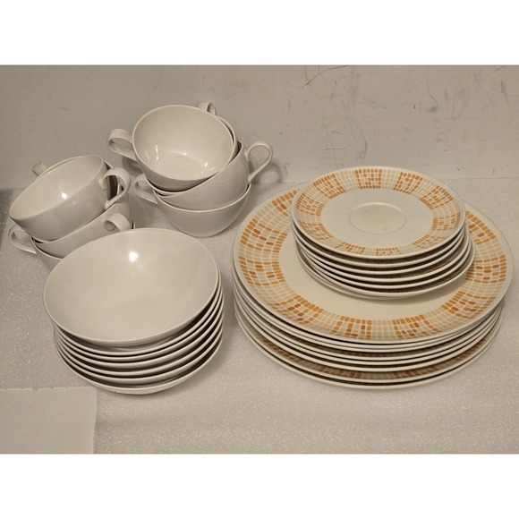 Vintage Lenox Ware 31 Piece Set Plates Cups Saucers White/Yellow Pattern